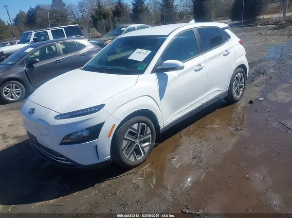 KM8K23AG8PU174428 2023 HYUNDAI KONA - Image 2