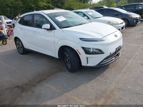 KM8K23AG8PU180567 2023 HYUNDAI KONA - Image 1