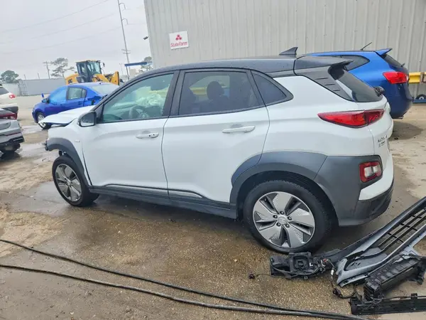 KM8K23AG9KU022389 2019 HYUNDAI KONA - Image 2
