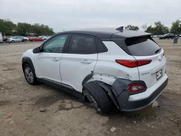 KM8K23AGXMU111049 2021 HYUNDAI KONA - Image 2