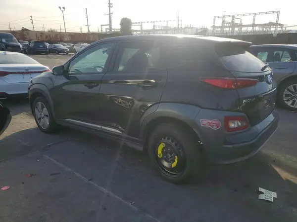 KM8K23AGXMU129387 2021 HYUNDAI KONA - Image 2