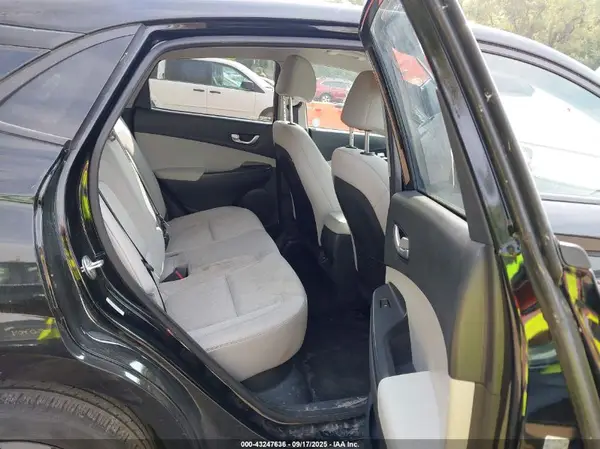KM8K23AGXPU186421 2023 HYUNDAI KONA - Image 8
