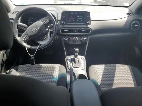 KM8K2CAA0JU086086 2018 HYUNDAI KONA - Image 8