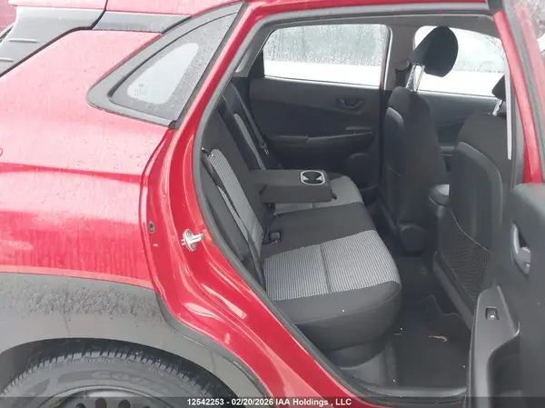 KM8K2CAA0JU107437 2018 HYUNDAI KONA - Image 8