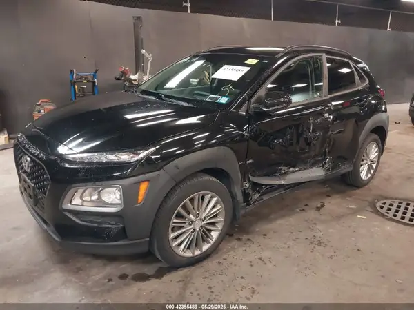 KM8K2CAA0JU110547 2018 HYUNDAI KONA - Image 2