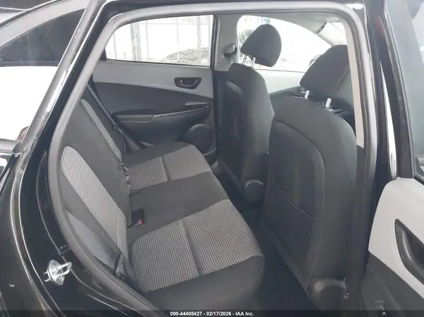 KM8K2CAA0JU145833 2018 HYUNDAI KONA - Image 8