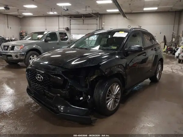 KM8K2CAA0JU145847 2018 HYUNDAI KONA - Image 2
