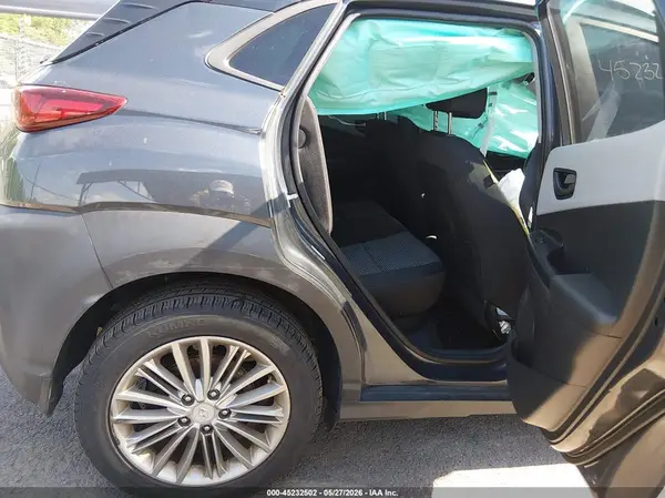 KM8K2CAA0JU154564 2018 HYUNDAI KONA - Image 8