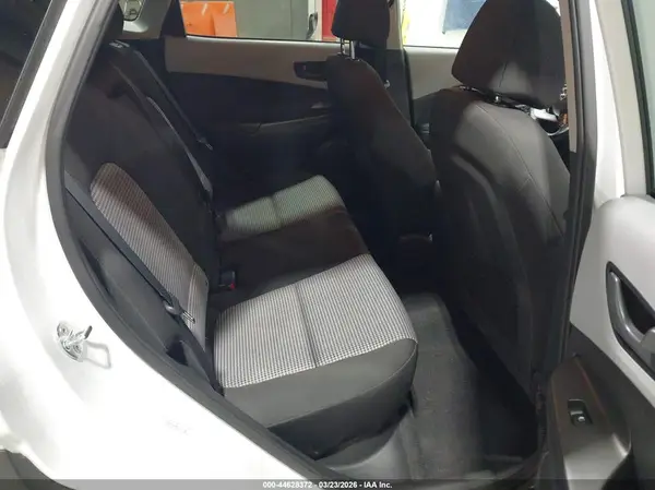 KM8K2CAA0KU371758 2019 HYUNDAI KONA - Image 8