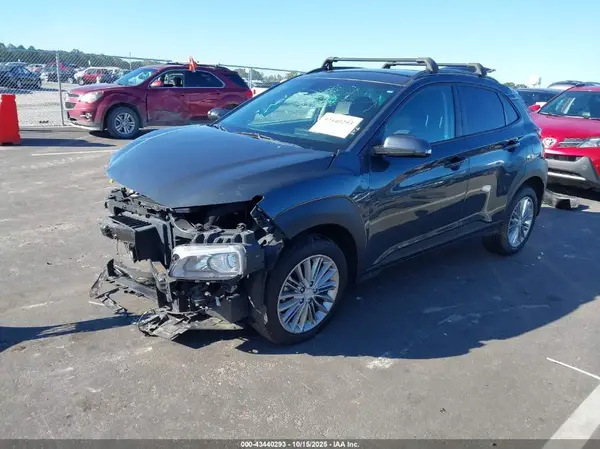 KM8K2CAA0KU385773 2019 HYUNDAI KONA - Image 2