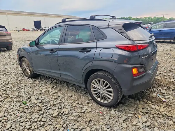 KM8K2CAA0MU725605 2021 HYUNDAI KONA - Image 2