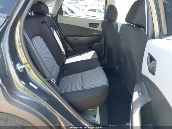 KM8K2CAA0MU735342 2021 HYUNDAI KONA - Image 8