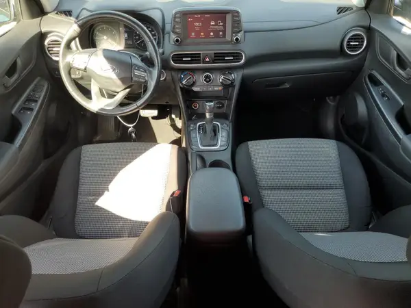 KM8K2CAA1JU074142 2018 HYUNDAI KONA - Image 8