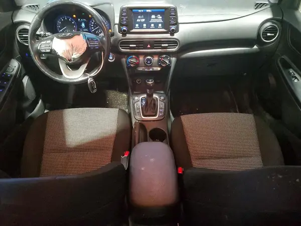KM8K2CAA1JU163371 2018 HYUNDAI KONA - Image 8