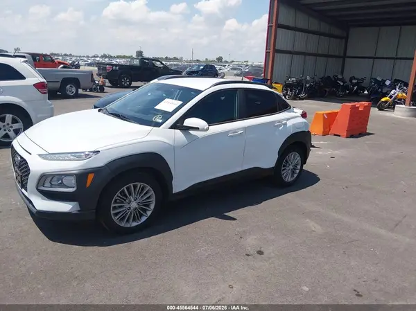 KM8K2CAA1JU171051 2018 HYUNDAI KONA - Image 2