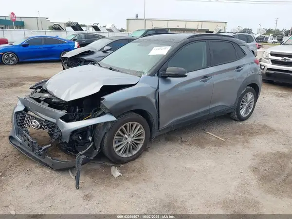 KM8K2CAA1JU183426 2018 HYUNDAI KONA - Image 2
