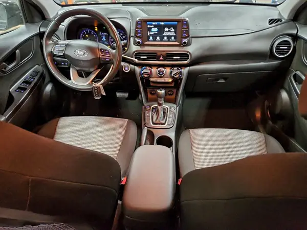 KM8K2CAA1KU205040 2019 HYUNDAI KONA - Image 8