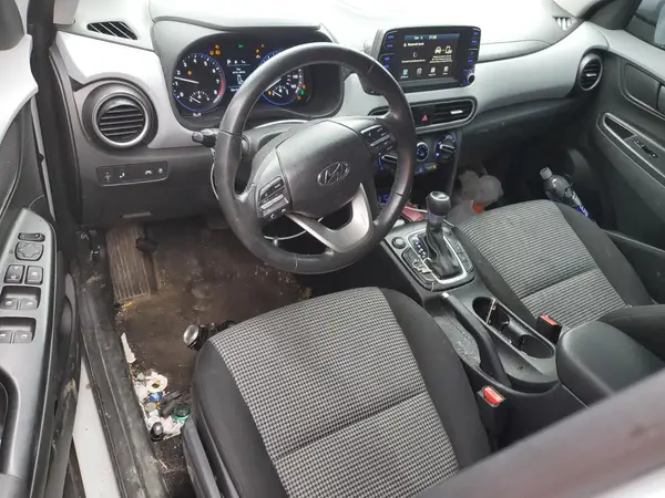 KM8K2CAA1MU631877 2021 HYUNDAI KONA - Image 8