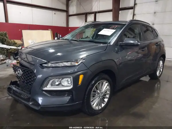 KM8K2CAA1MU687897 2021 HYUNDAI KONA - Image 2