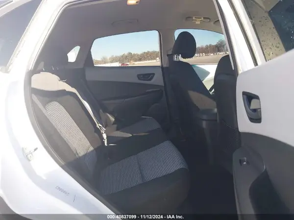 KM8K2CAA1MU756197 2021 HYUNDAI KONA - Image 8
