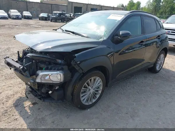KM8K2CAA2JU083173 2018 HYUNDAI KONA - Image 2