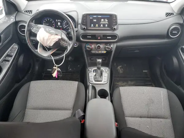 KM8K2CAA2JU105611 2018 HYUNDAI KONA - Image 8