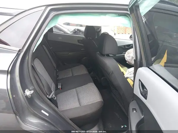 KM8K2CAA2JU170877 2018 HYUNDAI KONA - Image 8