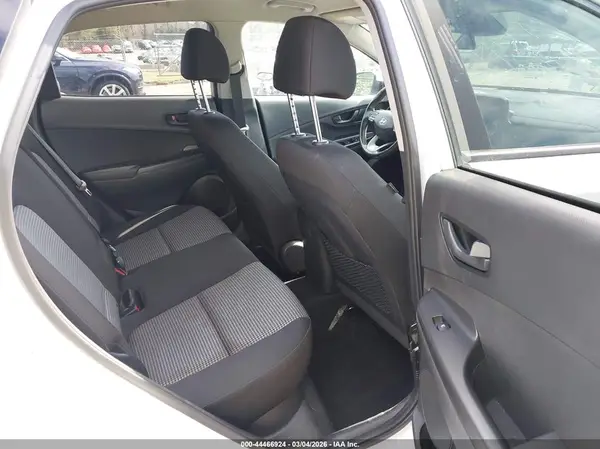 KM8K2CAA2KU353343 2019 HYUNDAI KONA - Image 8