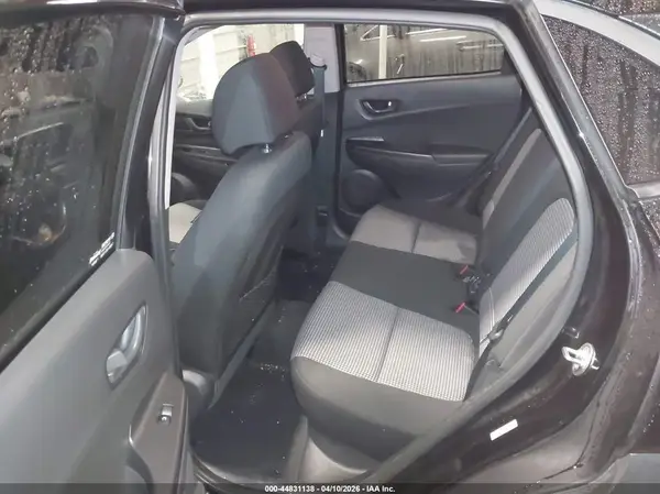 KM8K2CAA2MU702228 2021 HYUNDAI KONA - Image 8