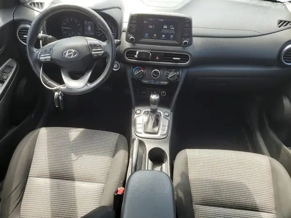 KM8K2CAA3JU083988 2018 HYUNDAI KONA - Image 8