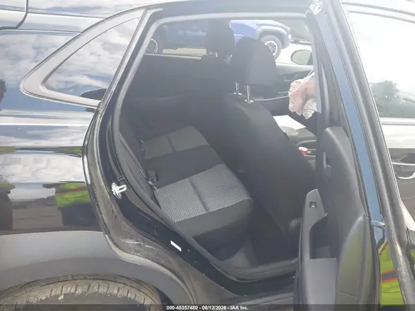 KM8K2CAA3JU181872 2018 HYUNDAI KONA - Image 8