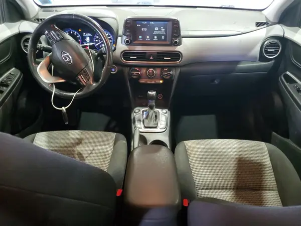 KM8K2CAA3JU184870 2018 HYUNDAI KONA - Image 8