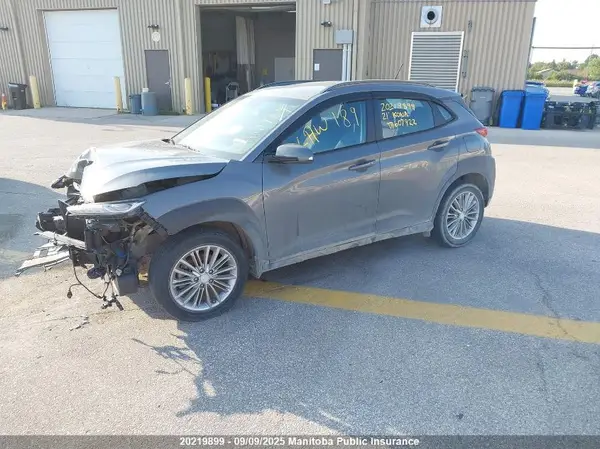 KM8K2CAA3MU607922 2021 HYUNDAI KONA - Image 2
