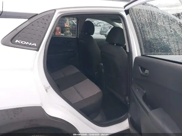 KM8K2CAA3MU647272 2021 HYUNDAI KONA - Image 8