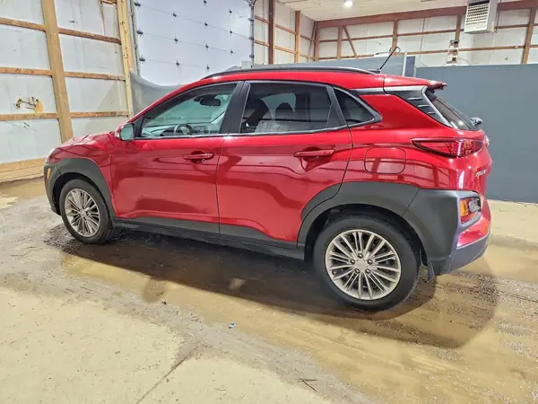 KM8K2CAA3MU655002 2021 HYUNDAI KONA - Image 2