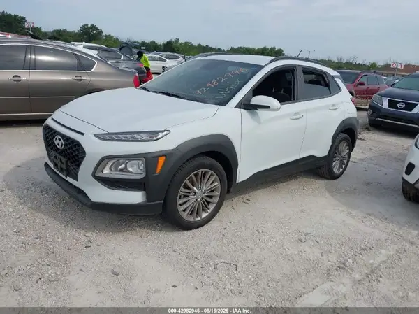 KM8K2CAA3MU691840 2021 HYUNDAI KONA - Image 2