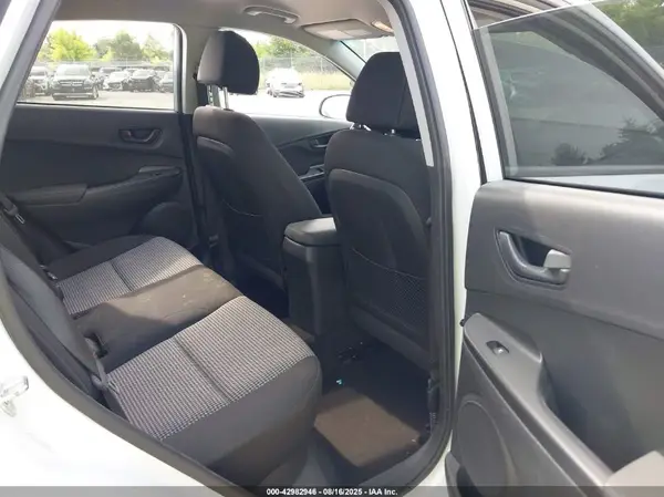 KM8K2CAA3MU691840 2021 HYUNDAI KONA - Image 8