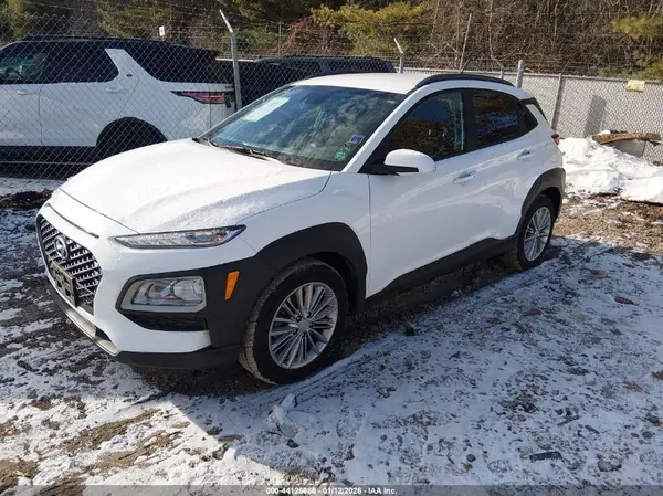 KM8K2CAA3MU746268 2021 HYUNDAI KONA - Image 2
