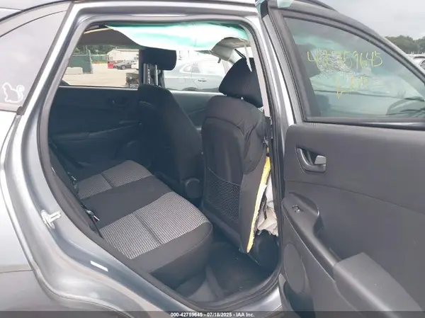 KM8K2CAA4KU383170 2019 HYUNDAI KONA - Image 8
