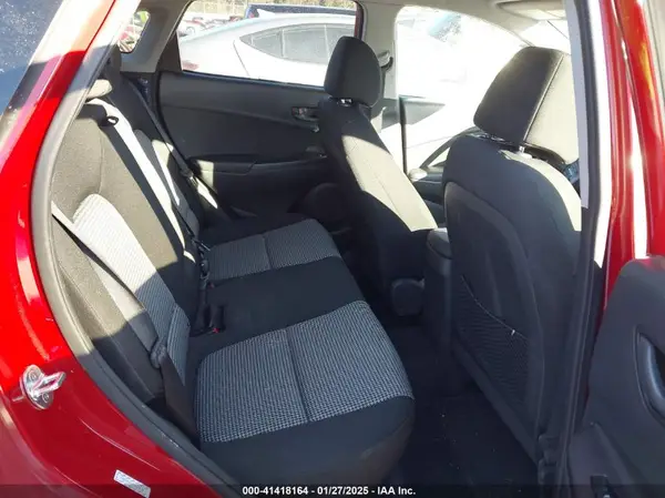 KM8K2CAA4MU673105 2021 HYUNDAI KONA - Image 8