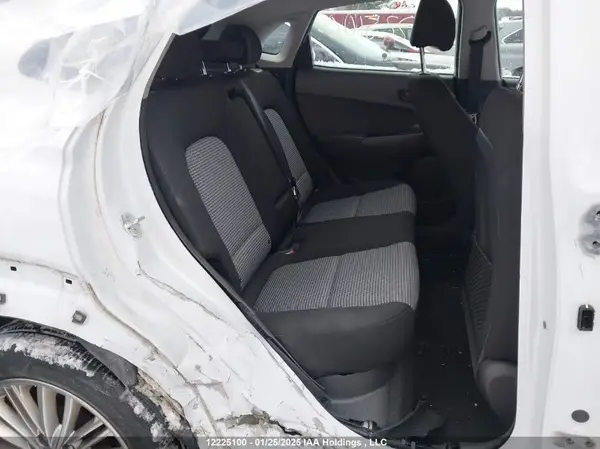 KM8K2CAA4MU696352 2021 HYUNDAI KONA - Image 8