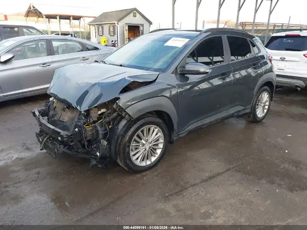 KM8K2CAA5JU088027 2018 HYUNDAI KONA - Image 2