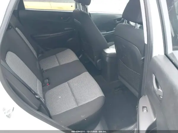 KM8K2CAA5JU132690 2018 HYUNDAI KONA - Image 8