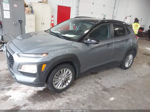 KM8K2CAA5JU178472 2018 HYUNDAI KONA - Image 2
