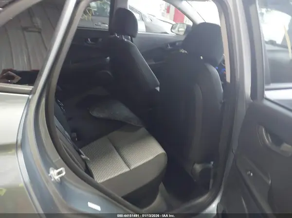 KM8K2CAA5JU178472 2018 HYUNDAI KONA - Image 8