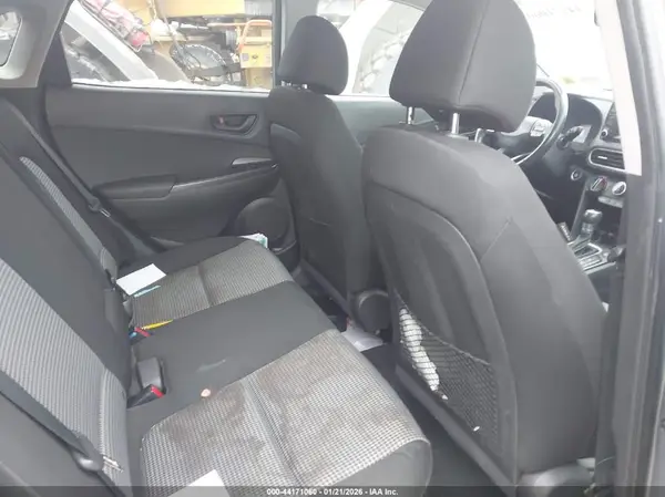 KM8K2CAA5KU210435 2019 HYUNDAI KONA - Image 8