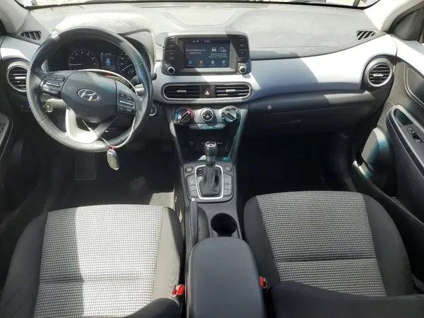 KM8K2CAA5KU213030 2019 HYUNDAI KONA - Image 8
