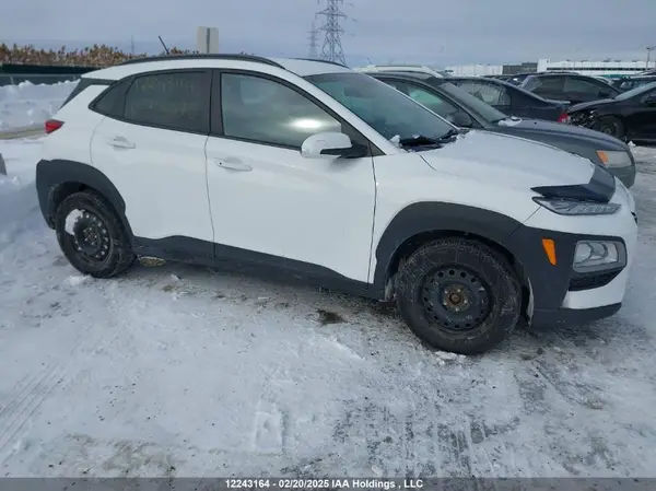 KM8K2CAA5MU750676 2021 HYUNDAI KONA - Image 1