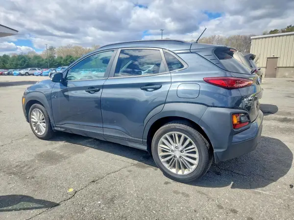 KM8K2CAA6JU098047 2018 HYUNDAI KONA - Image 2