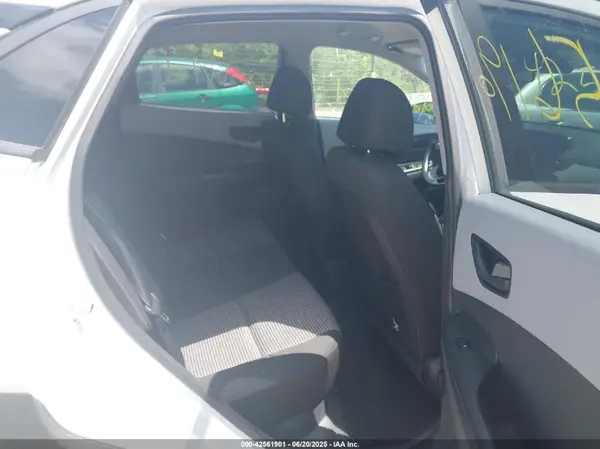 KM8K2CAA6MU602407 2021 HYUNDAI KONA - Image 8